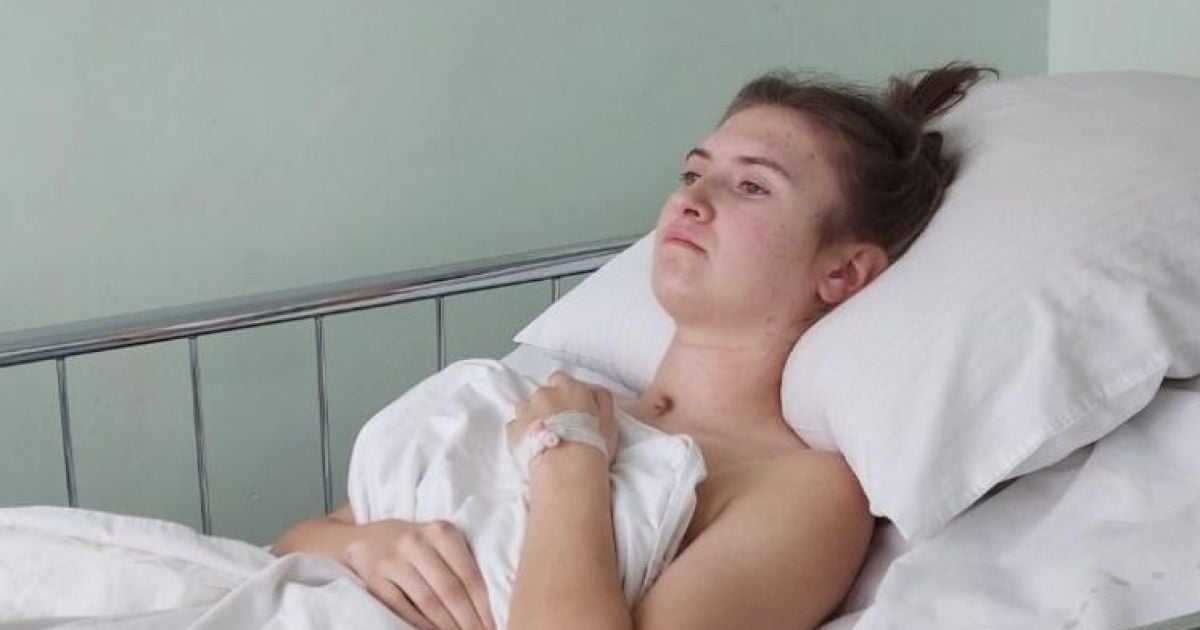Мікроавтобус збив Настю на переході, вона вижила і тепер потребує реабілітації