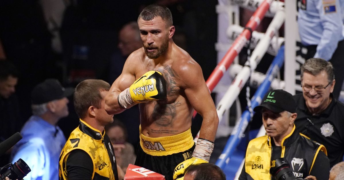 Известный тренер расхвалил Ломаченко: кроме достойных боев он привлекает к себе внимание, будучи шоуменом