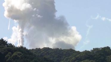 Вибухнула за лічені секунди після запуску! Японська ракета не змогла доставити супутник в космос!