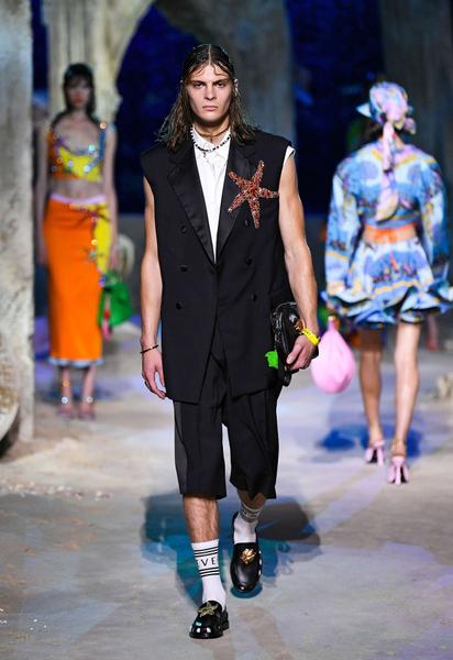 Коллекция Versace трет-а-порте сезона весна-лето 2021 / © East News