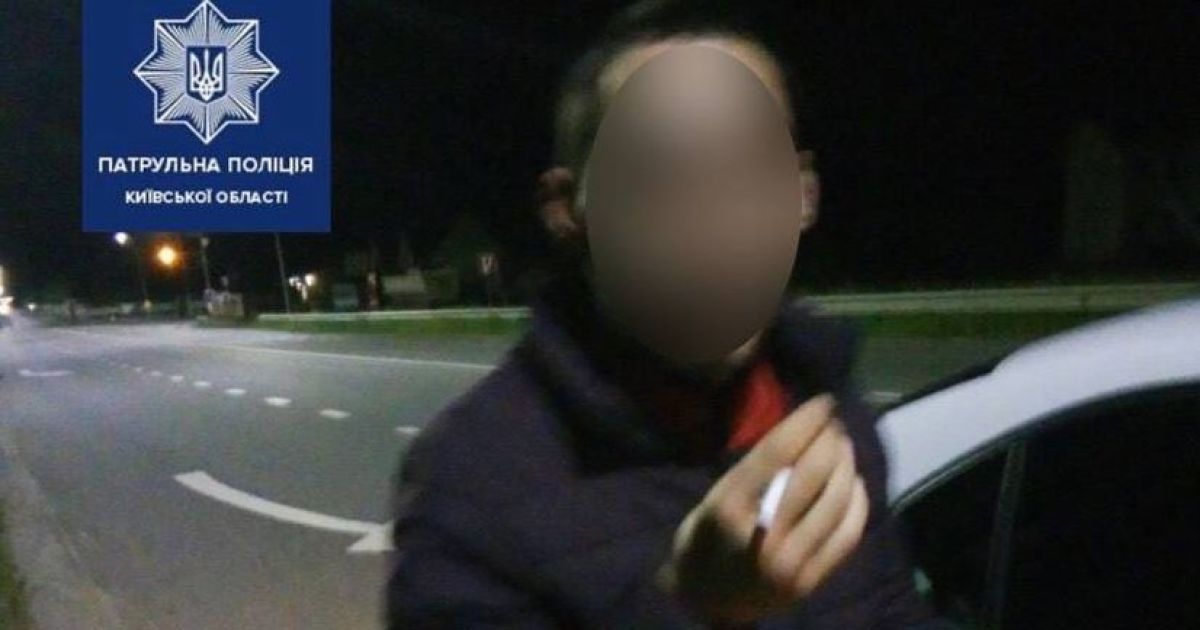 Под Киевом на остановке обнаружили молодого мужчину, который находился в розыске за тяжкое преступление