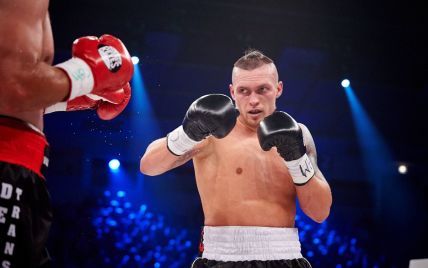 Усик выиграет титул чемпиона мира в 2016 году - Виталий Кличко