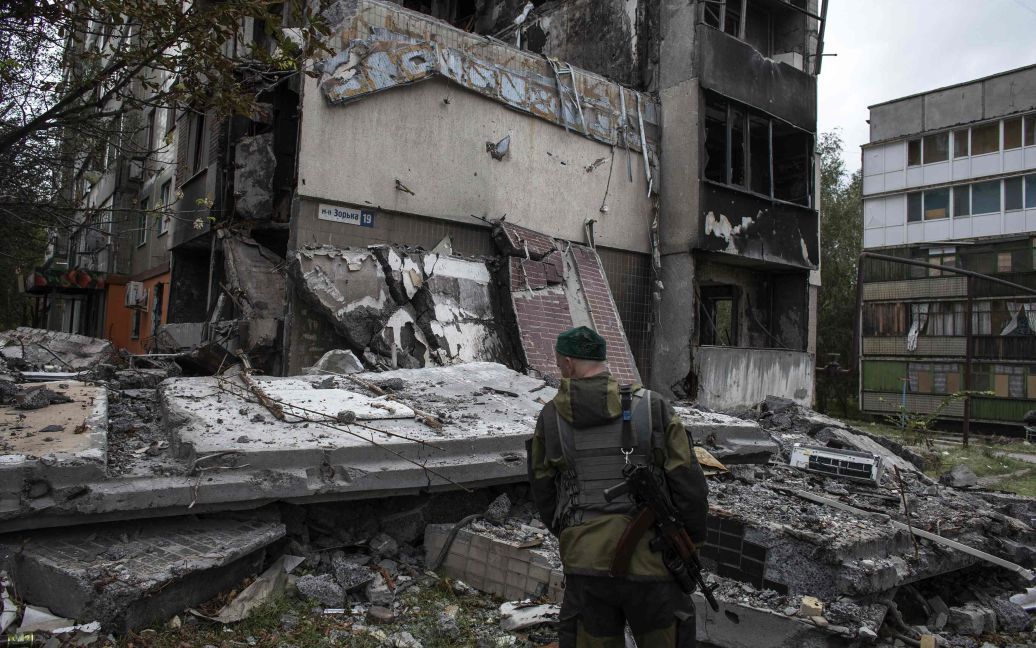 По улицам Ясиноватой бродят боевики / © Reuters