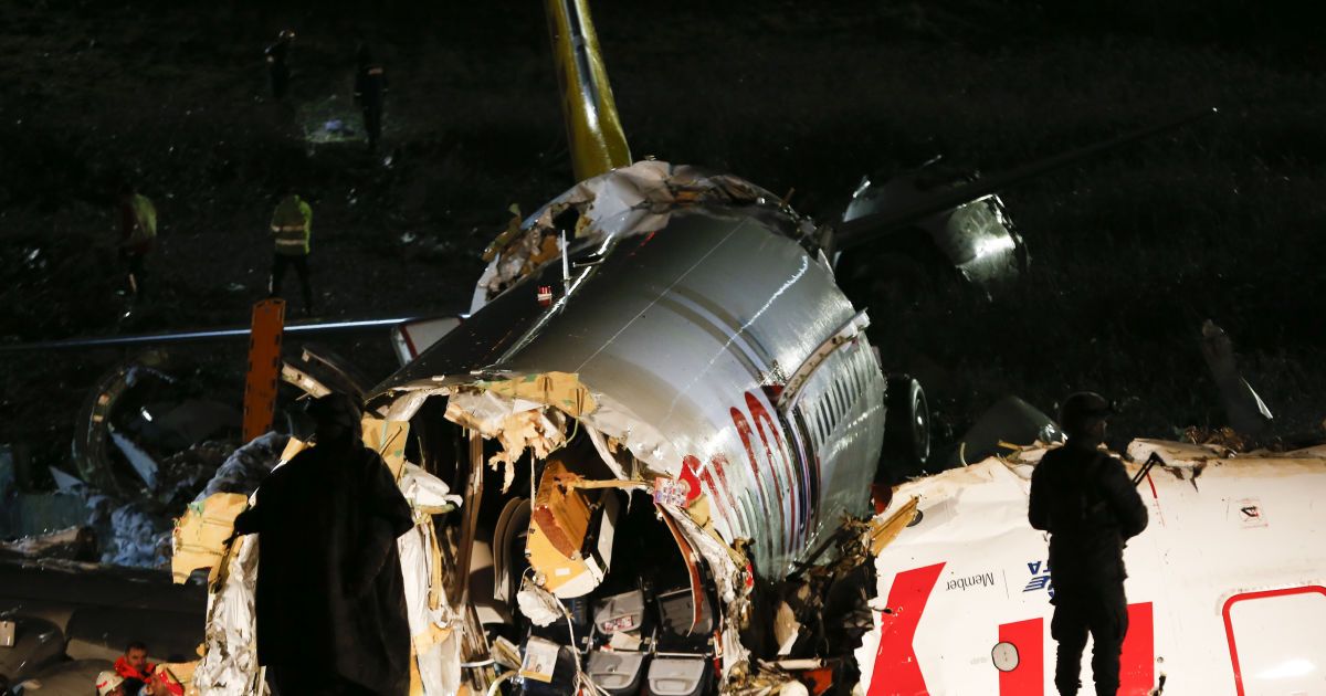 Аварія літака у Стамбулі_3 / © Associated Press