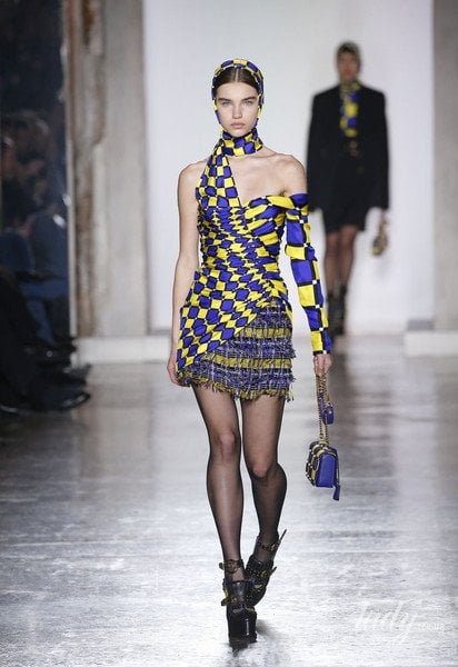 Колекція Versace прет-а-порте сезону осінь-зима 2018-2019 / © East News