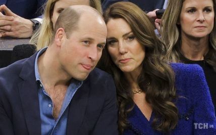 Знову одягла вінтажний жакет: стильна принцеса Кейт та її чоловік Вільям на баскетбольному матчі