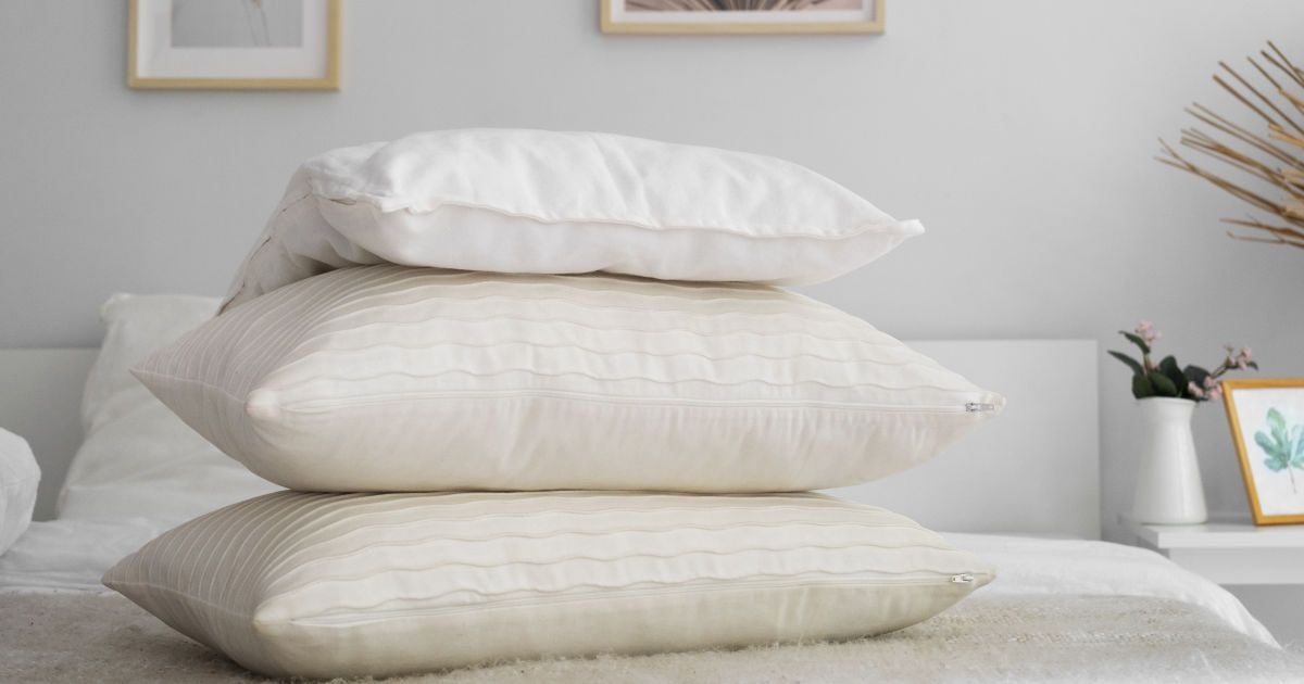 Как быстро отстирать подушки