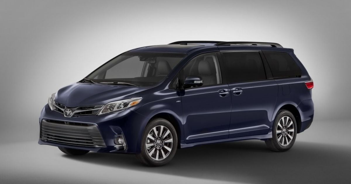 Toyota минивэн sienna