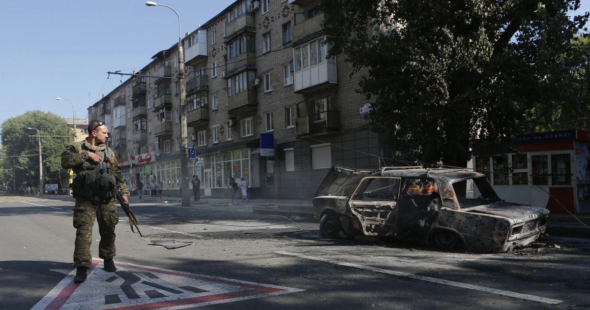 В Донецке не прекращаются залпы из орудий