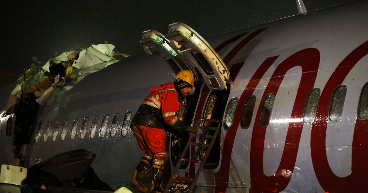 Аварія літака у Стамбулі_7 / © Associated Press