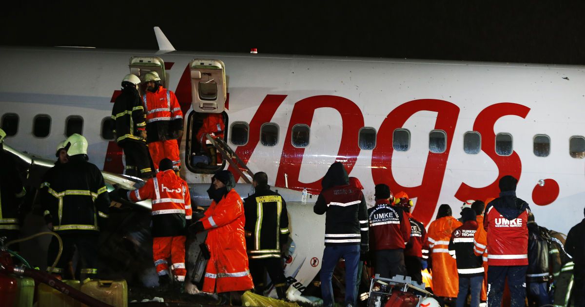 Аварія літака у Стамбулі_9 / © Associated Press