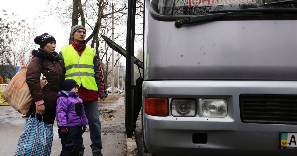 За два года боев в Донецкой области погибли 50 детей