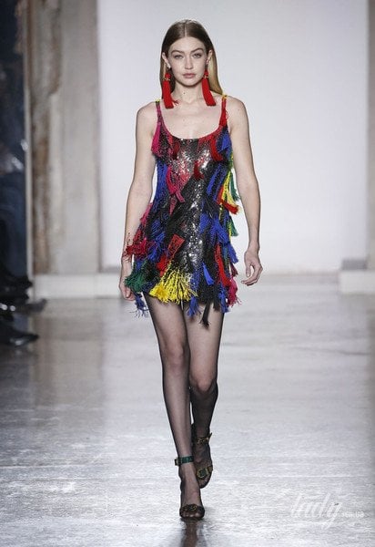 Колекція Versace прет-а-порте сезону осінь-зима 2018-2019 / © East News
