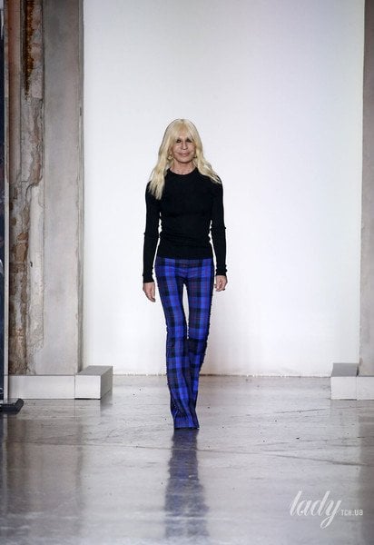 Колекція Versace прет-а-порте сезону осінь-зима 2018-2019 / © East News
