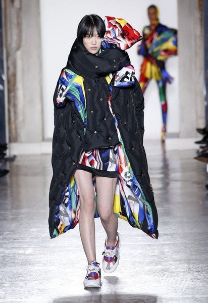 Колекція Versace прет-а-порте сезону осінь-зима 2018-2019 / © East News
