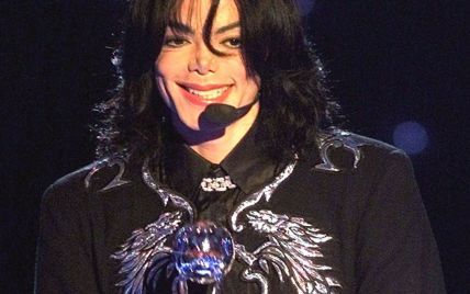 "Коли він був живий, ви його підтримували": друг Майкла Джексона заступився за нього