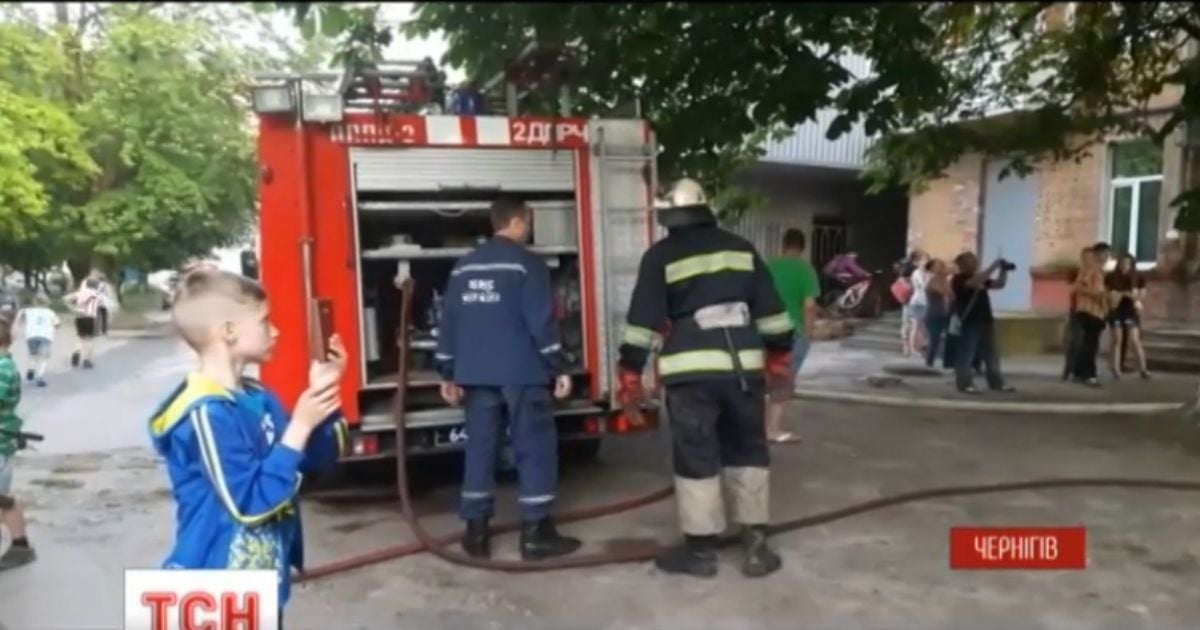 В Чернигове во время пожара едва не погиб ребенок
