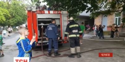 В Чернигове во время пожара едва не погиб ребенок