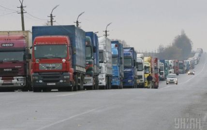 Москва посягнула на "священную корову для ВТО": транзит товаров из Украины закрыт