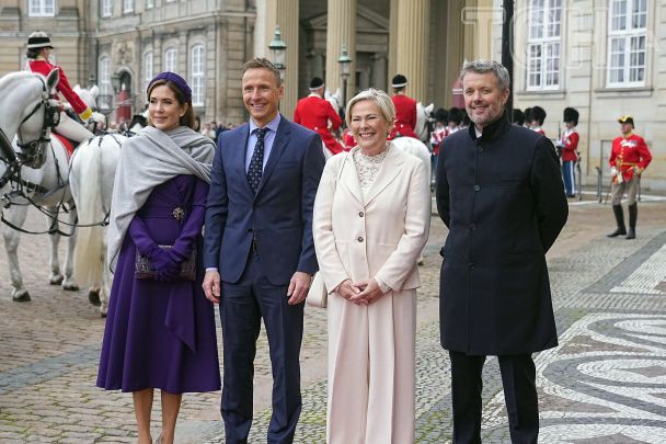 Королева Мері та король Фредерік X з президенткою Ісландії Халлою Томасдоттір та її чоловіком Бьорном Скуласоном / © Getty Images
