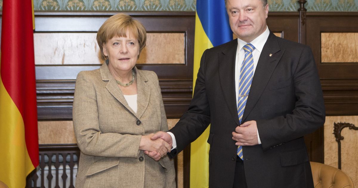 Меркель підтримала мирні ініціативи Порошенка