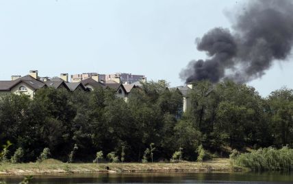 Утро в Донецке началось с артобстрела: разрушены жилые дома и часть газопровода