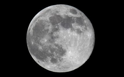 Британские ученые закопают на Луне фотографии, волосы и ДНК землян