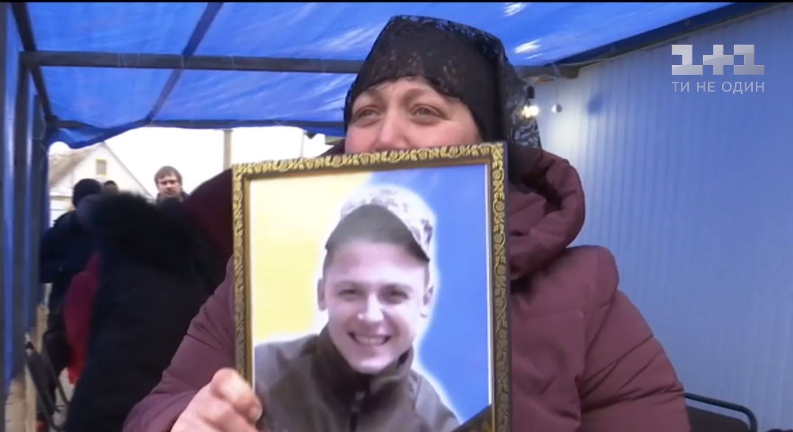 В Житомирской области простились с 22-летним десантником Сергеем Ковнацим