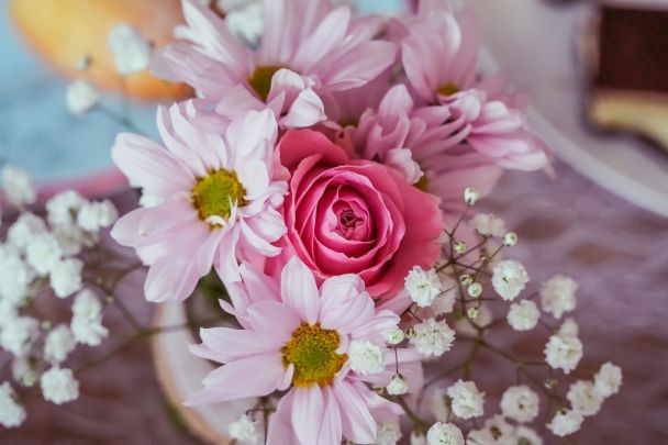 День ангела 23 марта – душевные поздравления в прозе / © Unsplash