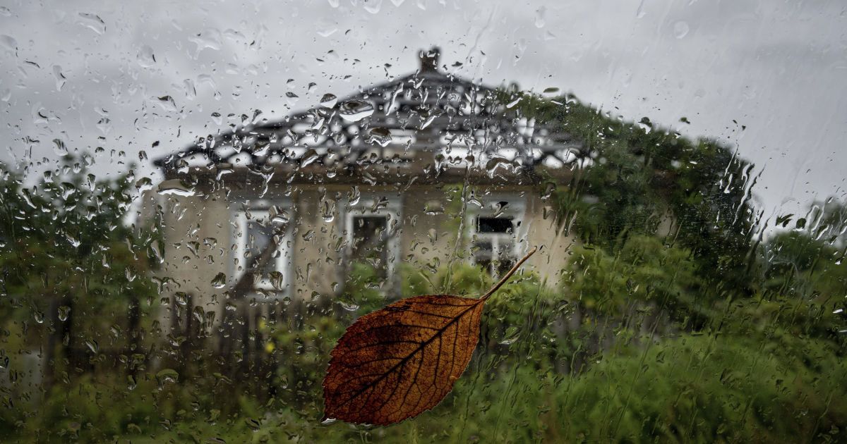 Поврежден дом.