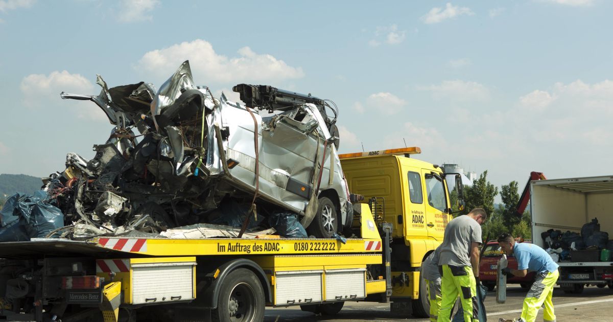 Пока не удалось установить личности трех погибших в ДТП