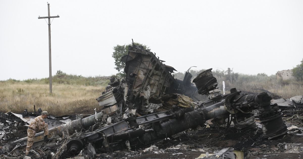 На месте падения самолета нашли новые останки погибших