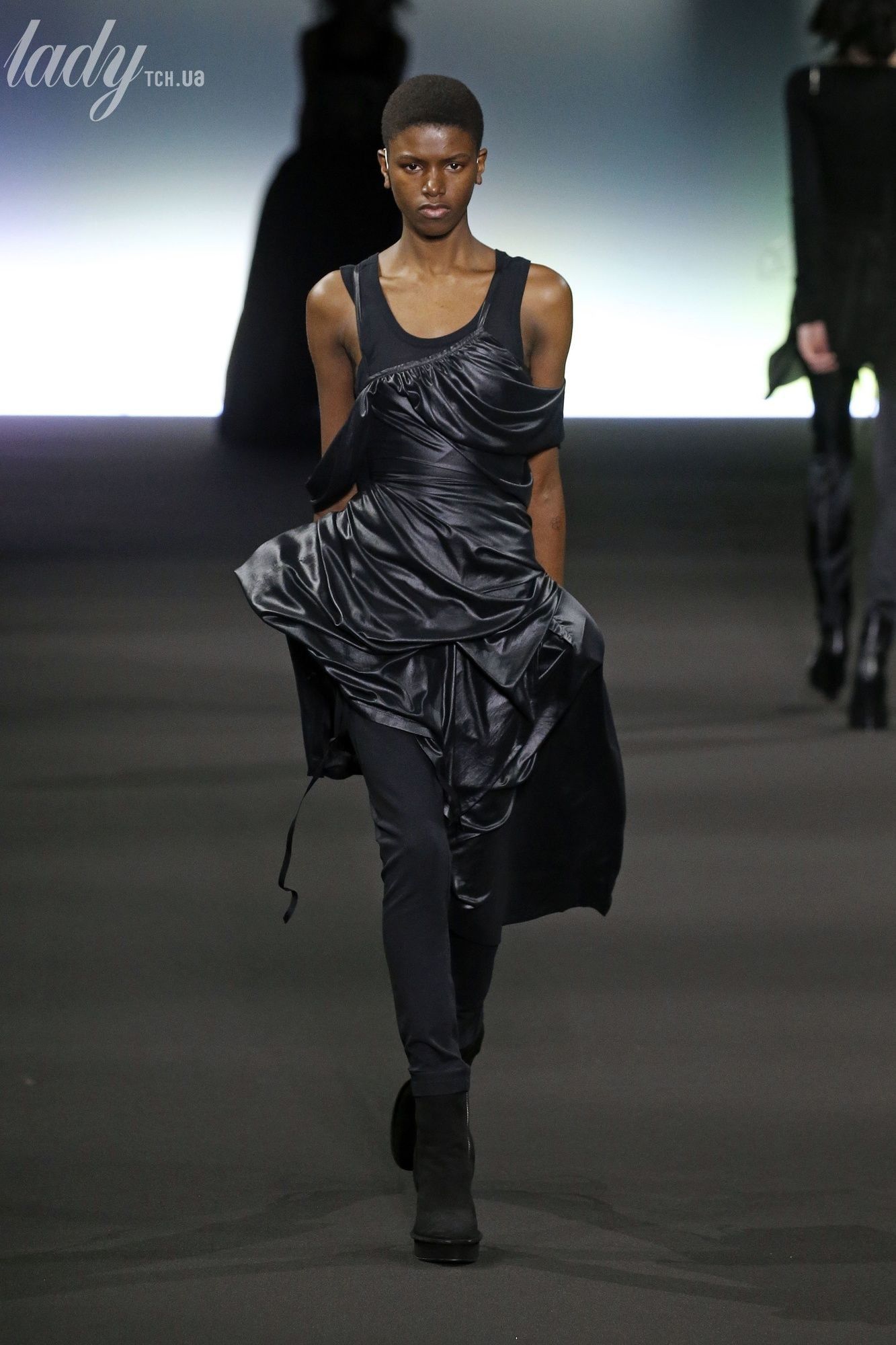 Коллекция Ann Demeulemeester прет-а-порте сезона осень-зима 2020