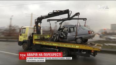 У Києві на перехресті сталася смертельна ДТП