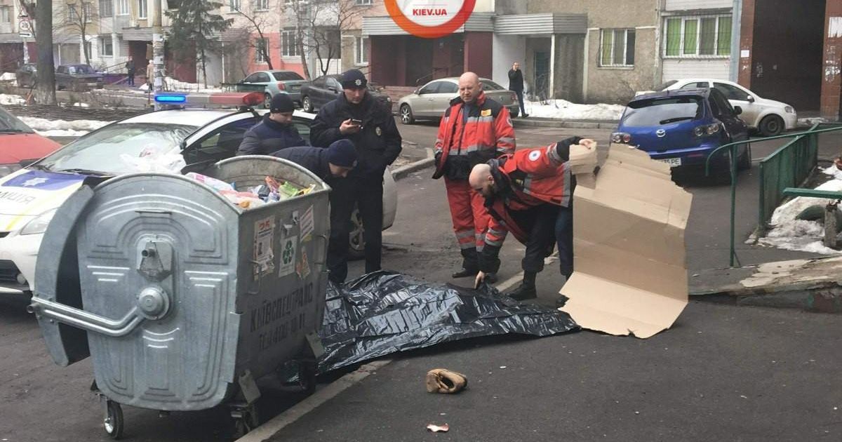 В Киеве на Теремках девушка выбросилась из окна многоэтажки