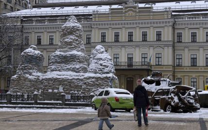 В Киеве сообщают о звуках взрывов: что известно