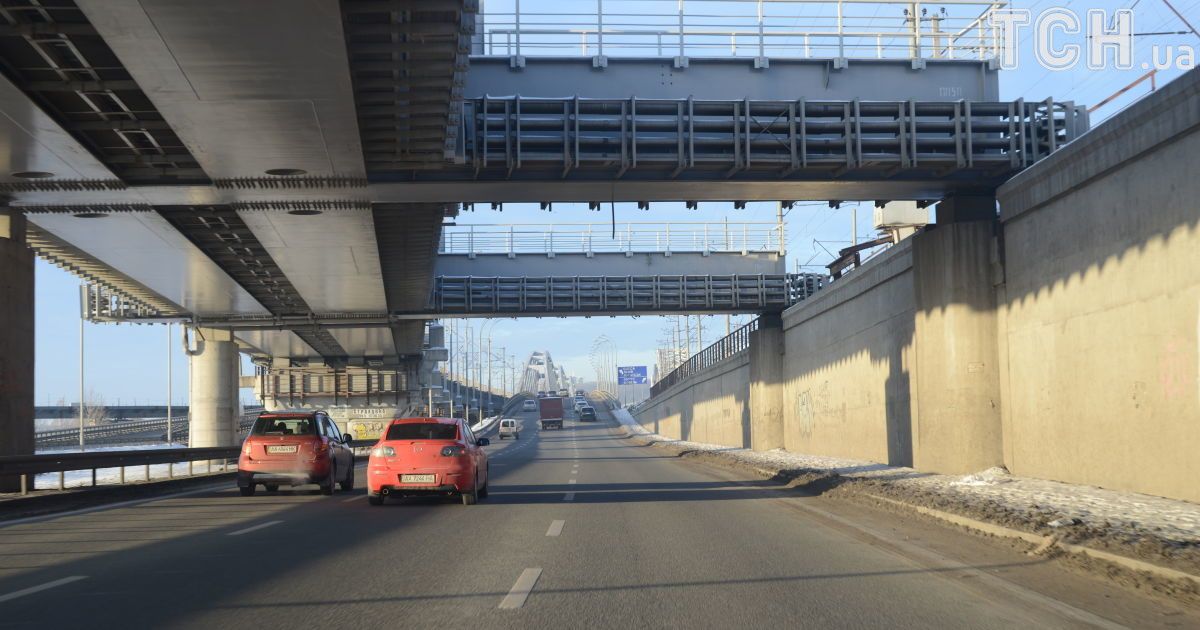 Дарницкий мост достроят не скоро