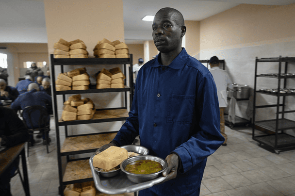 Громадянин Кенії Еванс Кібет ​​був захоплений у полон під час бойових дій на боці російських військ на українському фронті і зараз перебуває в полоні / © The Guardian