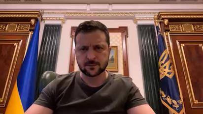 Хіба що не роблять мило з людей та абажури зі шкіри! Зеленський - про рашистів