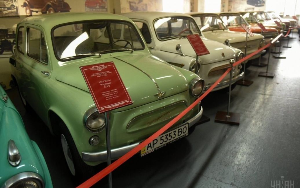 Автомобили "Запорожец" в музее техники "Фаэтон" в Запорожье. / © УНИАН