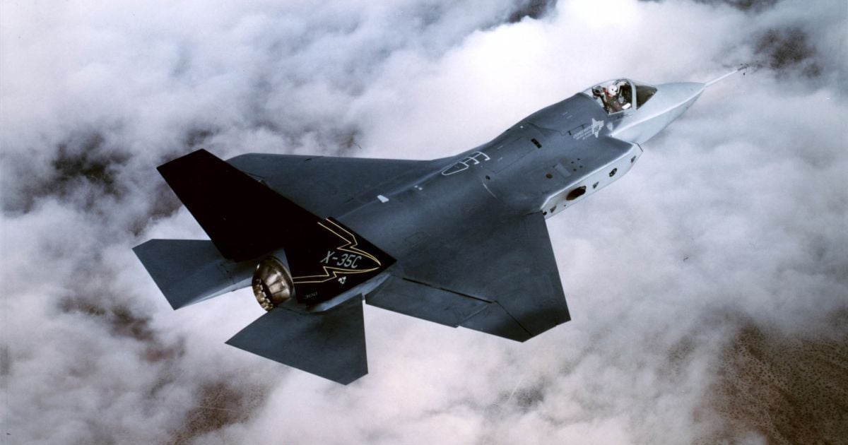 Германия купит у США самолеты, способные нести ядерное оружие