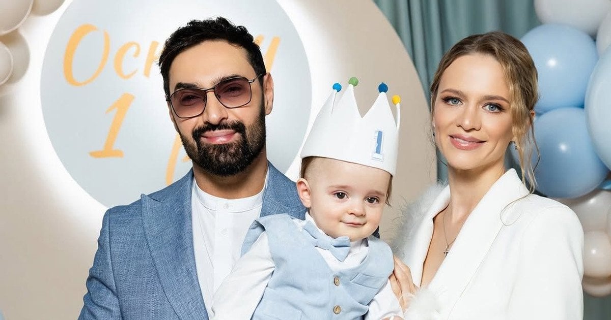 Виталий Козловский с женой и сыном