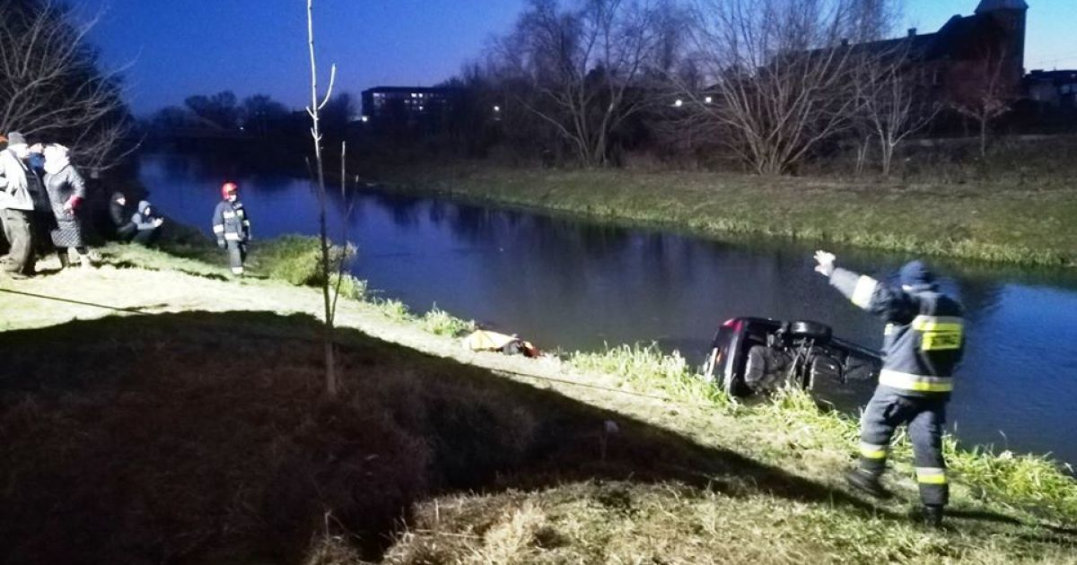 у ніжині втопилось авто_8 / © Управління ДСНС у Чернігівській області