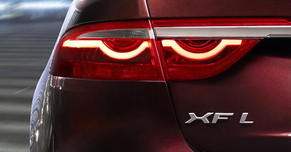Jaguar показал тизер удлиненной версии седана XF