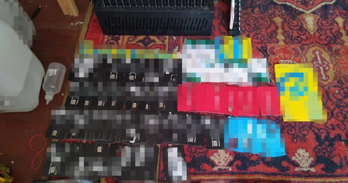 Генерувала фейки і маніпулятивні матеріали: у Бердянську діяла ботоферма, керована з РФ