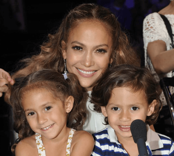 Дженніфер Лопес з донькою та сином / © instagram.com/jlo