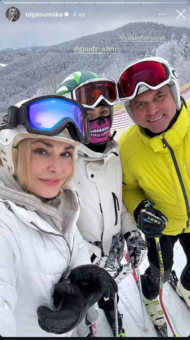Ольга Сумська з чоловіком та донькою / © instagram.com/olgasumska