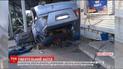 У Павлограді легковик протаранив кафе, є загиблі
