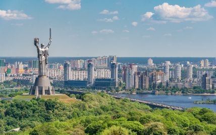 Монумент “Батьківщини-матері” в Києві отримає нову назву