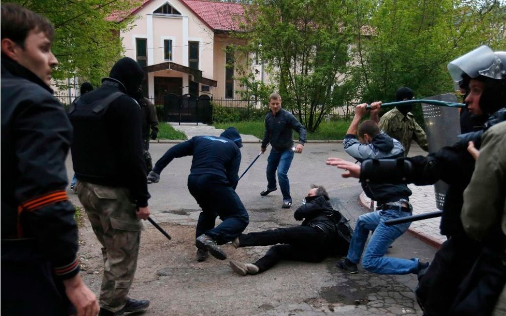 Радикали побили майданівців у Донецьку / © Reuters